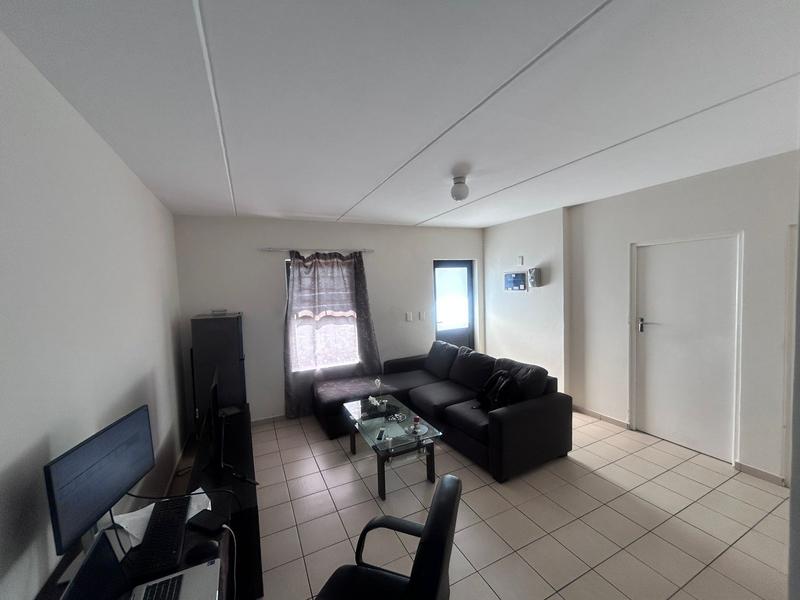 2 Bedroom Property for Sale in Parklands Western Cape